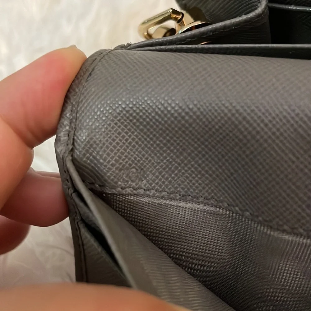 PRADA WOC - Picture 5 of 7
